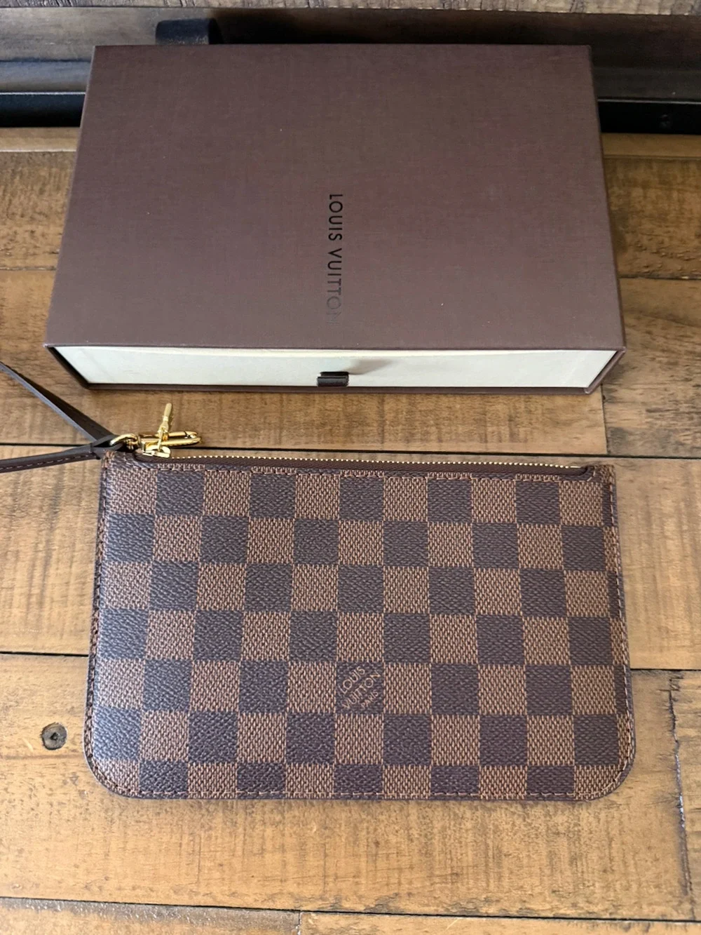 Louis Vuitton Neverfull Clutch Wristlet Women's Small Brown Damier Ebene W/Box